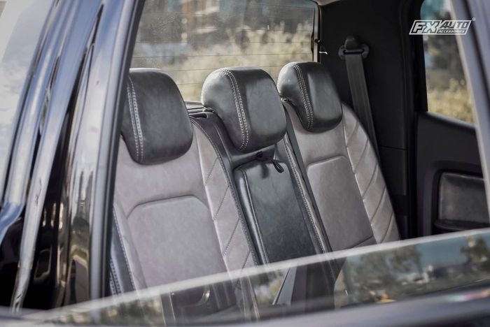 Tampilan kabin modifikasi Ford Ranger oplas muka F-150 Platinum