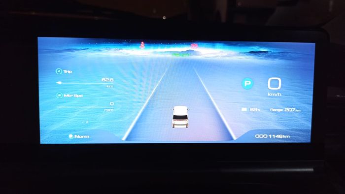 Baterai mobil listrik Wuling Air ev masih sisa 69 persen setelah diajak mutar-mutar Jakarta 