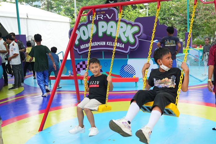 Area playground untuk anak-anak pada BR-V Pop Park.