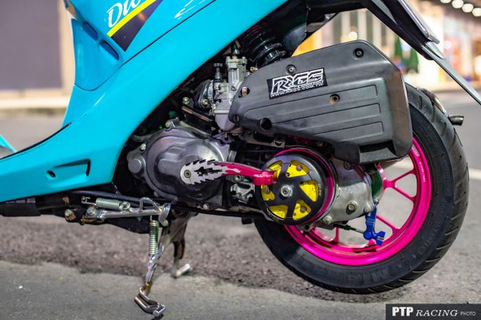 Kaki belakang dan mesinnya juga diberi ubahan istimewa