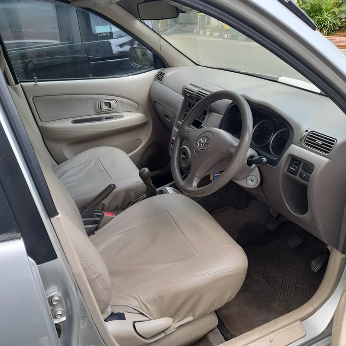 interior Toyota Avanza 1.3 G MT 2007