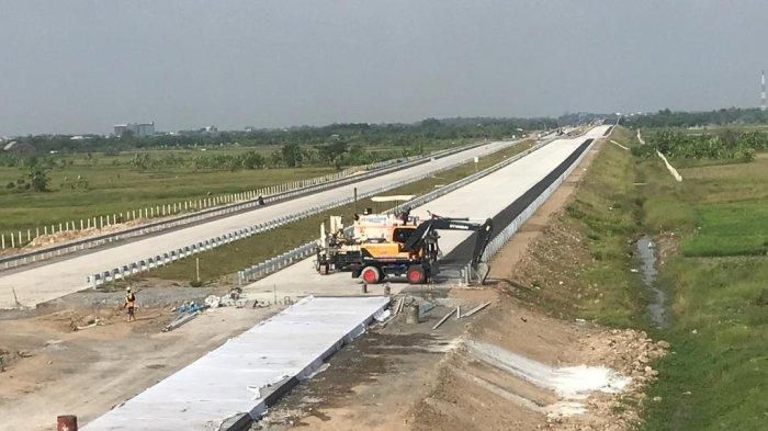 Pengerjaan tol Semarang-Demak sebentar lagi selesai.