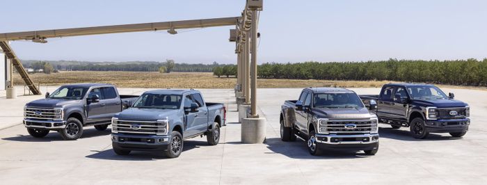 Keluarga Ford Super Duty dapat tampilan baru dan teknologi canggih seperti Alexa dan konektivitas 5G.