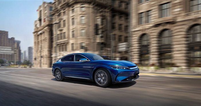 BYD Han EV jadi mobil listrik flagship BYD di Eropa.