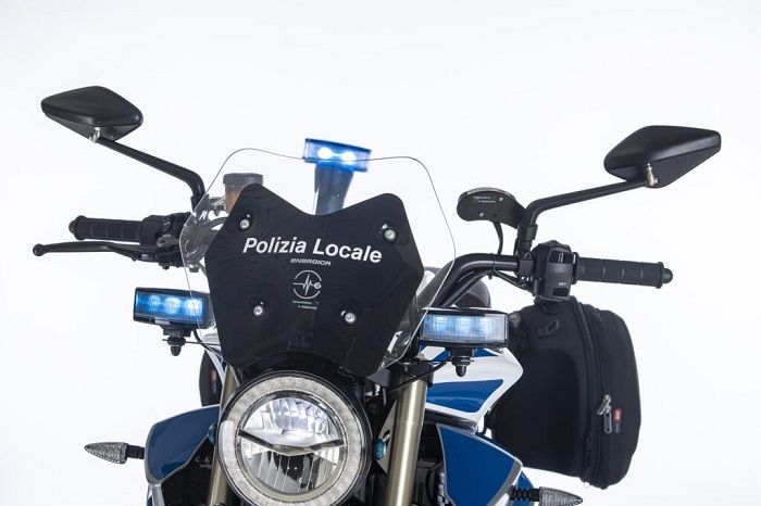 Motor listrik Energica EsseEsse9+ milik kepolisian Italia dilengkapi aksesoris tambahan ala motor patroli