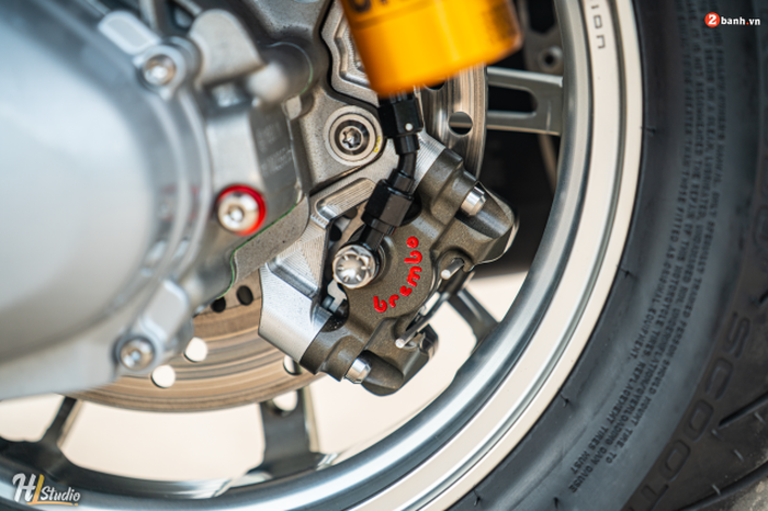 Rem belakang turutu dimaksimalkan serupa yang depan