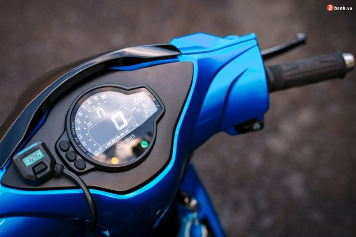 Speedometer pakai produk Opmid yang aslinya untuk Honda Monkey 125