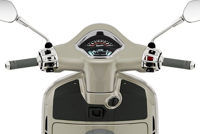Vespa GTS 2023 pakai panel instrumen semi digital dan sistem keyless