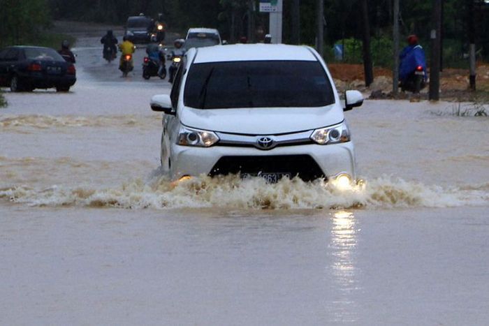 Risiko terobos banjir gunakan mobil matic (Foto Ilustrasi)