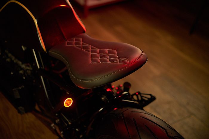 Subframe sudah dirombak dan dipasangi jok single seat