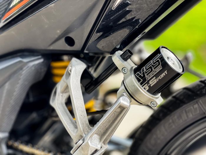 Suspensi belakang pakai shock YSS G-Sport