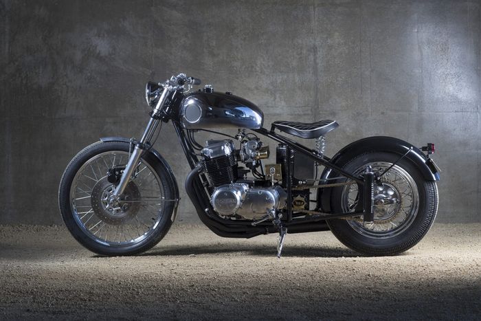 Honda CB750 bobber hardtail yang keren