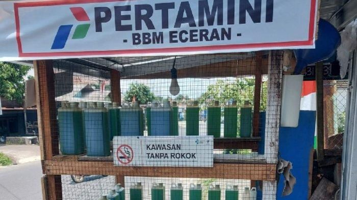 Salah satu lapak pedagang bensin eceran di kota Pangkalpinang