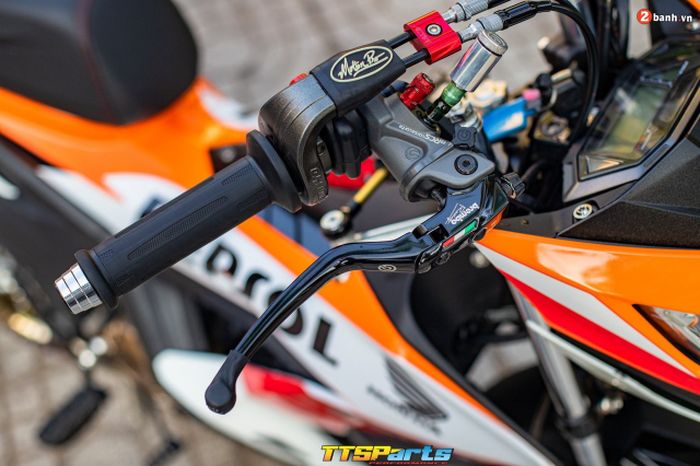 Master rem Brembo RCS 19 Corsa Corta disandingkan dengan gas spontan Domino