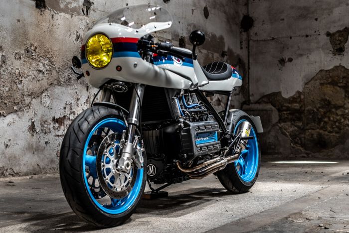 BMW K1100 cafe racer yang sporty dan mempesona