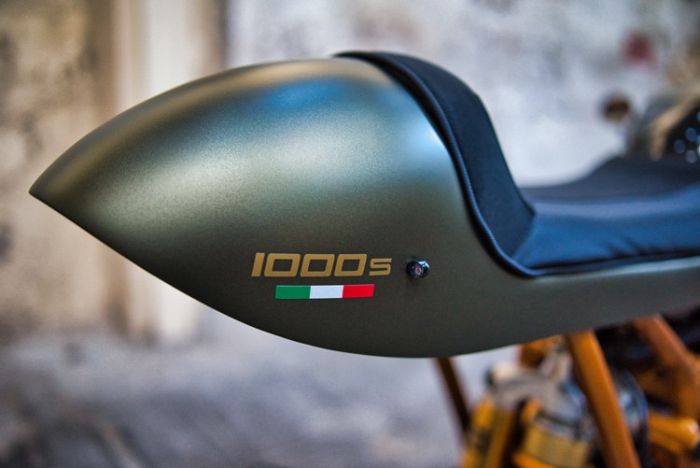 Subframe dirombak dan dipasangi buntut kustom