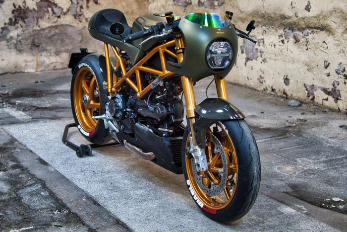 Ducati Multistrada 1000 DS cafe racer yang tampil keren