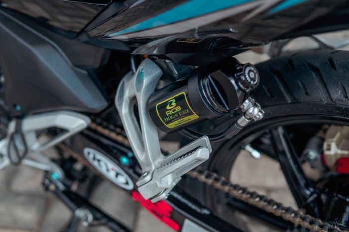 Suspensi belakang pakai shock RCB