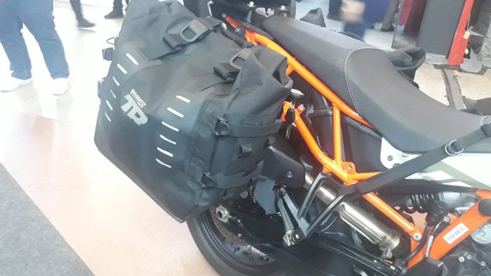 Saddle bags SHAD di IMOS 2022