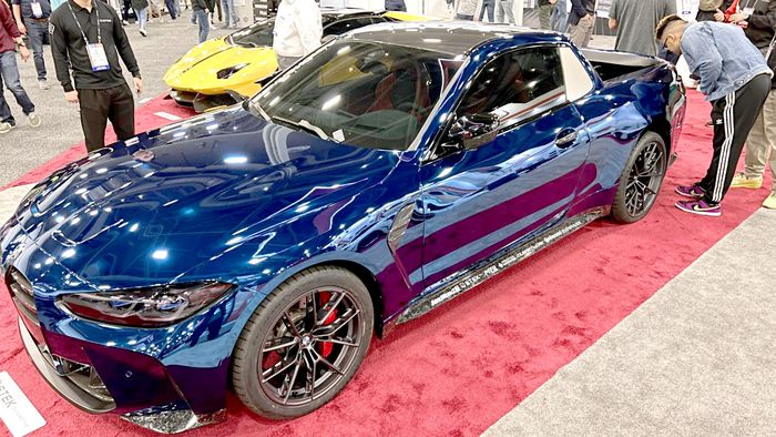 Modifikasi BMW M4 Competition disulap jadi pikap angkut barang di SEMA Show 2022