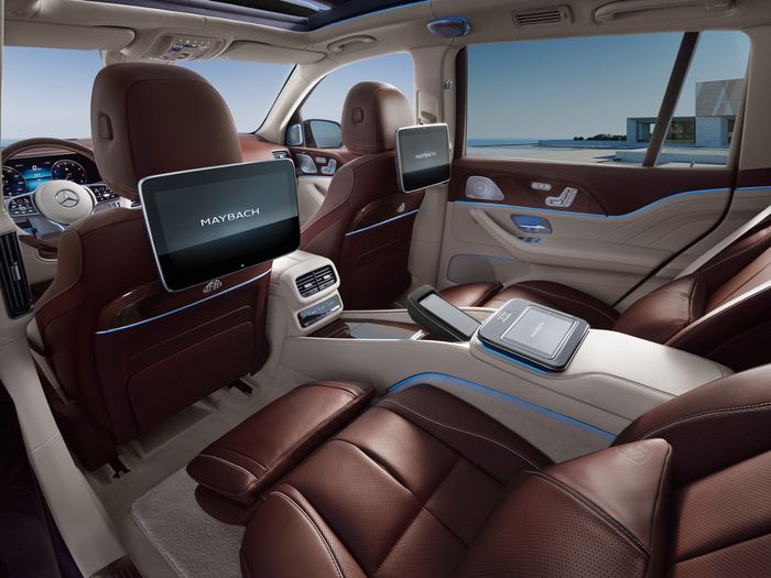 Ruang kabin Mercedes-Maybach GLS
