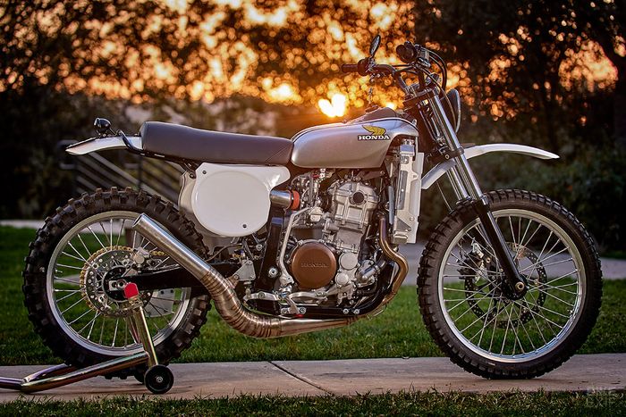 Honda XR650R vintage motocross yang keren