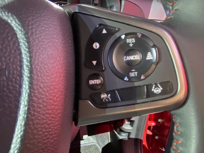 Fitur adaptive cruise control dari HOnda Sensing di Honda WR-V