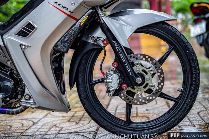 Kaki-kaki mendapatkan pelek Jupiter Z dan pengereman baru