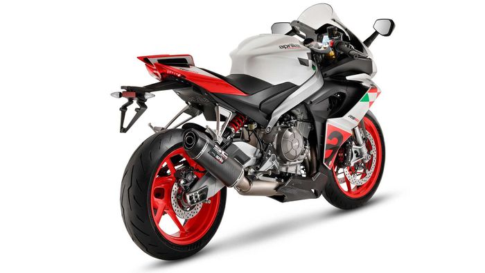 Tampak samping belakang Aprilia RS660 Extrema
