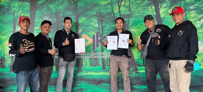 Komunitas All New Honda PCX Community (AHPC) Indonesia secara resmi menerbitkan sertifikat merek 