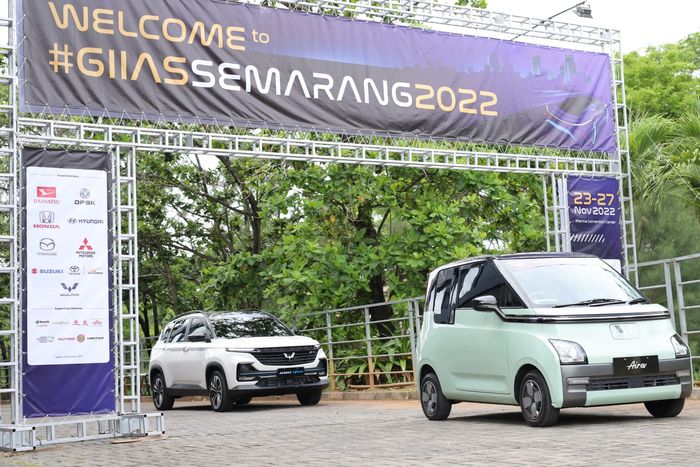 Test Drive Wuling Almaz Hybrid dan Air ev di GIIAS Semarang 2022