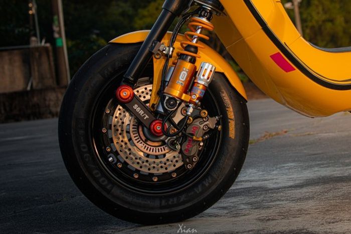 Kaki depan mendapatkan banyak upgrade mewah