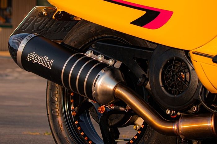 Knalpot Polini menjadi ubahan untuk mesinnya