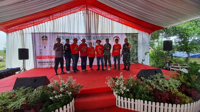 Bekerjasama dengan Pemerintah Kabupaten Indramayu, kegiatan ini digagas oleh Ketua Divisi Ekowisata Nusantara TIOCI, Ayank Yenny Rangkuti.