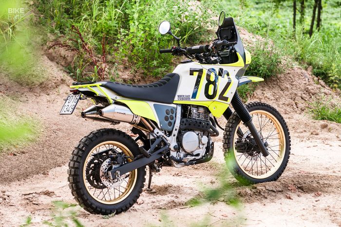 Honda NX650 Dominator adventure bike yang keren