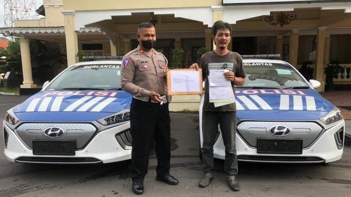 Hyundai IONIQ Electric Eks Patwal KTT G20 Bali dihibah dari Korlantas Polri untuk Polresta Solo.
