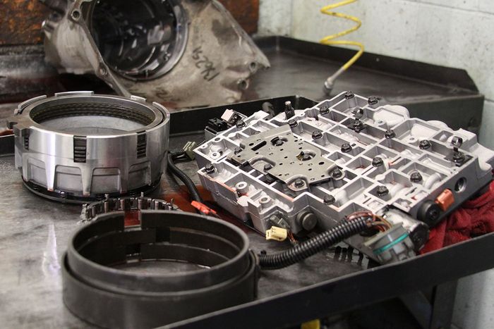Awas body valve bisa rusak karena jarang ganti oli transmisi matik mobil.