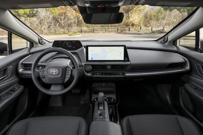 Interior Prius spek Amerika Serikat.