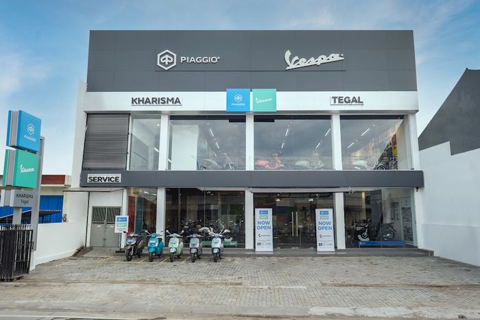 Dealer Premium Motoplex 4 Brand Kharisma Tegal yang diresmikan PT Piaggio Indonesia