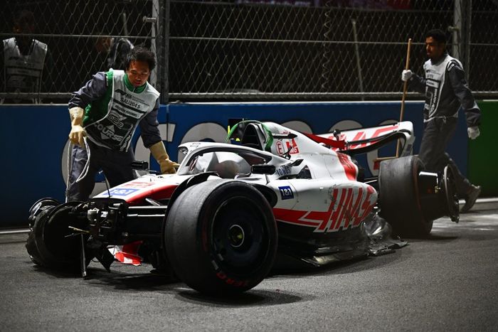 Crash Mick Schumacher di F1 Arab Saudi 2022