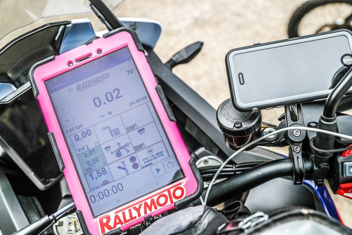 Ilustrasi digital roadbook di kelas motor Reli Dakar 2023