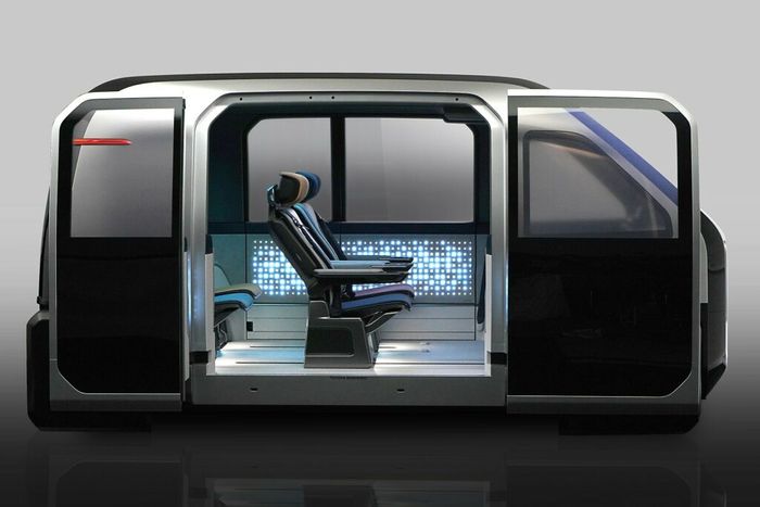 MX221 memiliki interior modular yang bisa disesuaikan dengan penumpangnya.