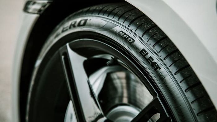 Ban Pirelli PZero Elect dikhususkan untuk mobil listrik