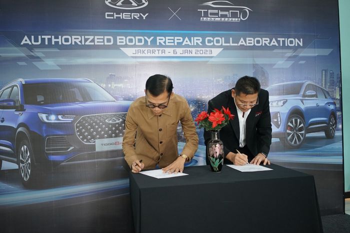 Penandatanganan kerjasama antara PT Chery Sales Indonesia (CSI) dengan Tekno Body Repair