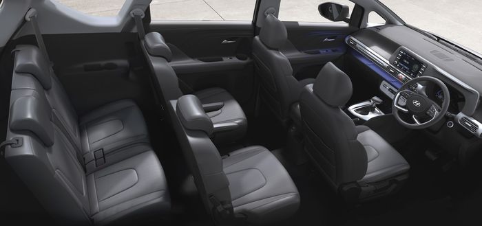 Interior mobil baru Hyundai Stargazer.