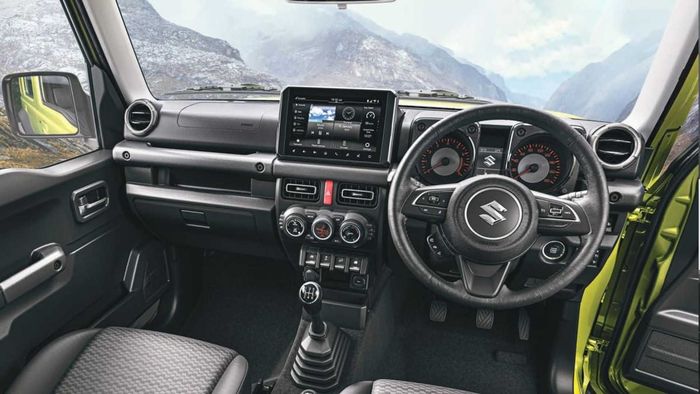 Interior Suzuki Jimny 5 doors (LWB) yang diluncurkan di India
