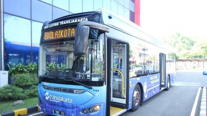 Manajemen PT Transjakarta memesan dalam jumlah besar bus listrik untuk tahun 2022 dan 2023 dari produsen di China.