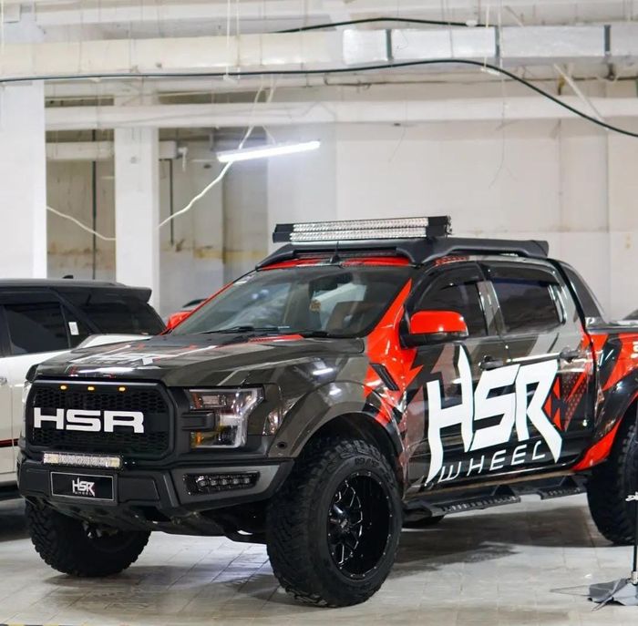 Ford Ranger ala Raptor dipasangi pelek HSR Sekadau