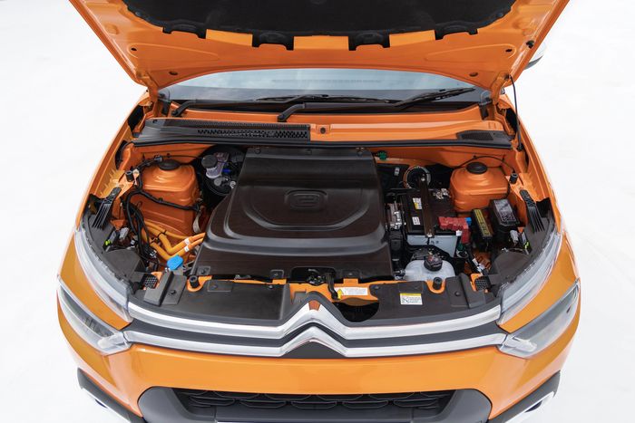 Motor listrik Citroen eC3 bertenaga 57 dk dan torsi 143 Nm.