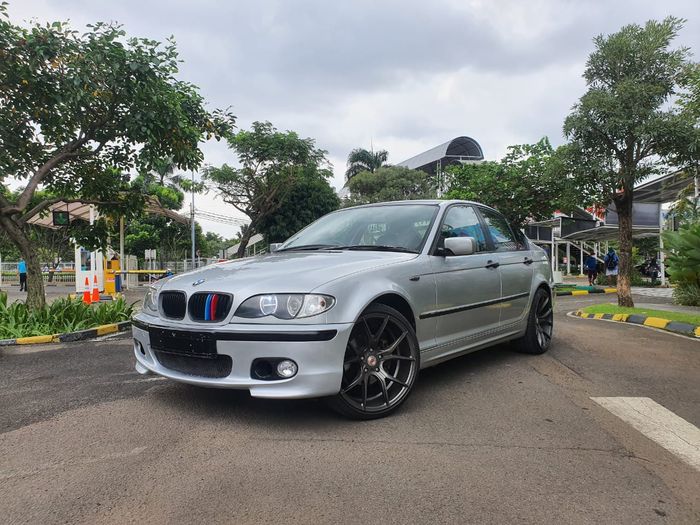 BMW 318i E46 2004 dijual di Bimmeroom seharga Rp 125 juta